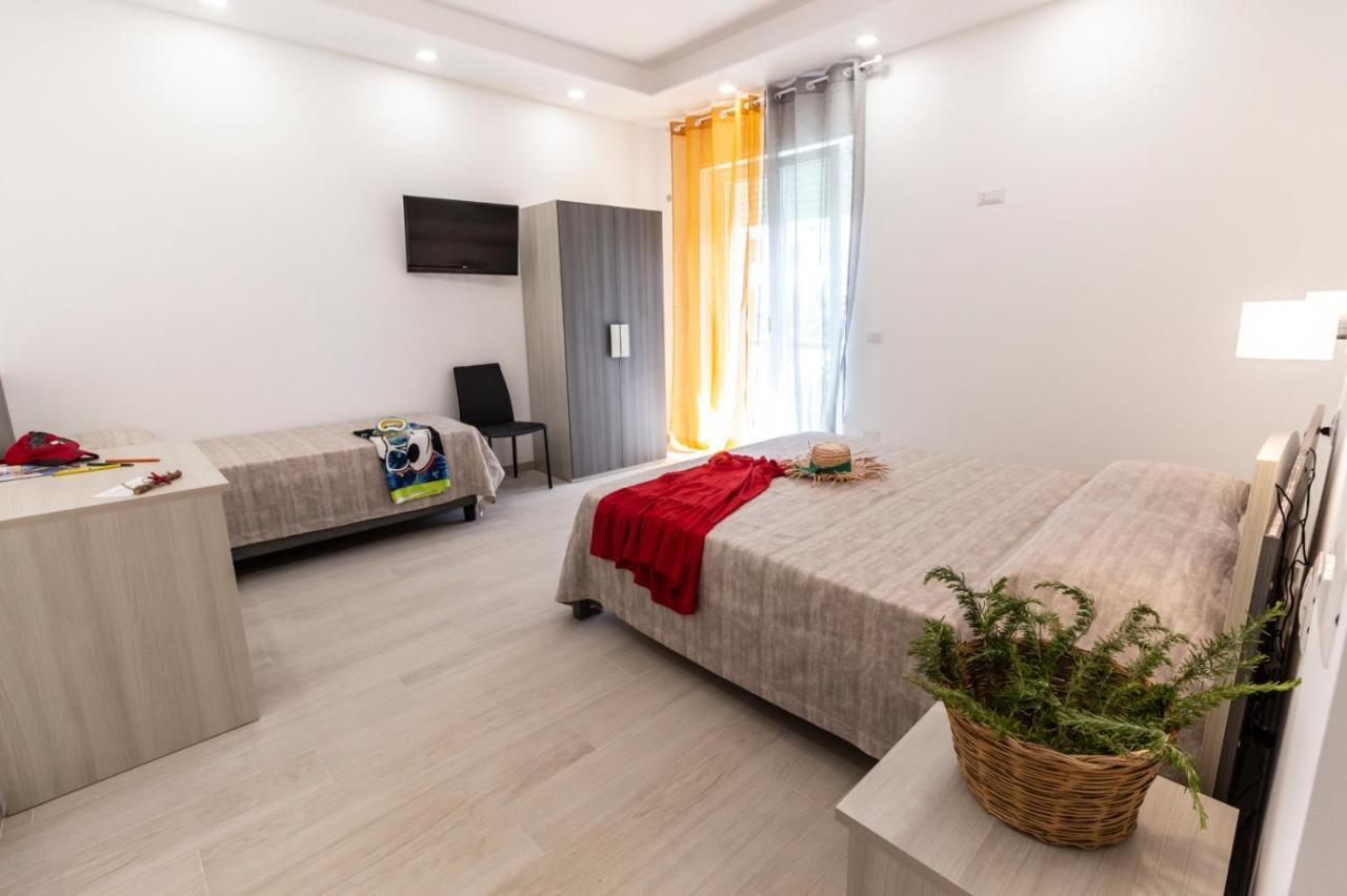 Incanto Di Luna B&B Family Rooms Vieste Exterior photo